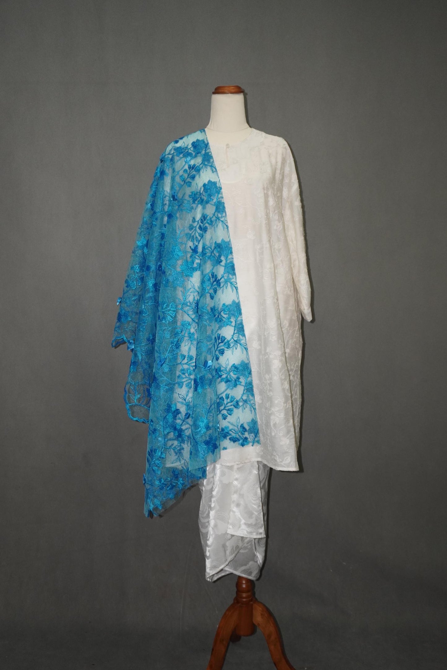 Selendang Alun Renda Biru 3D