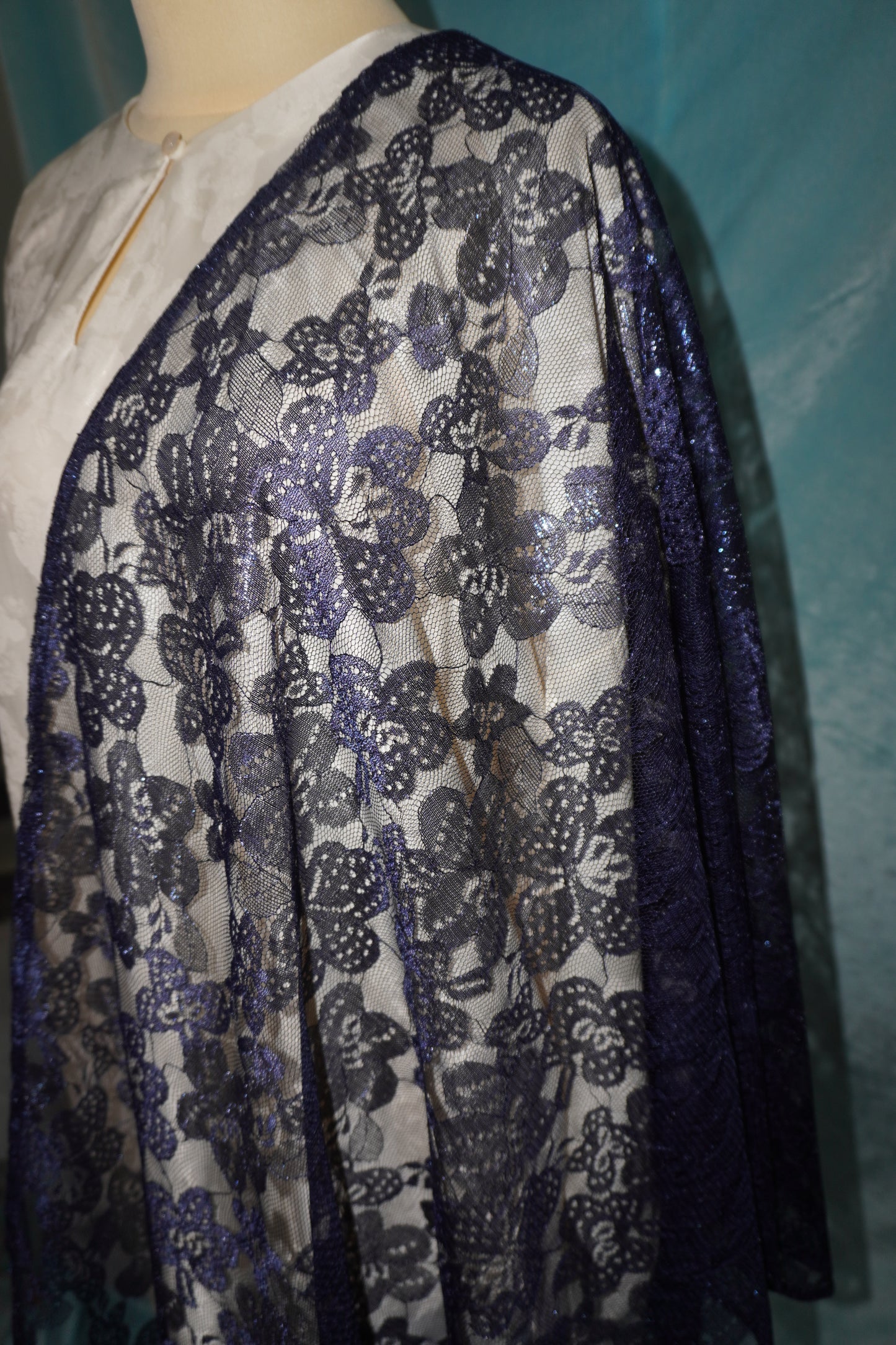 Selendang Alun Kilat Biru