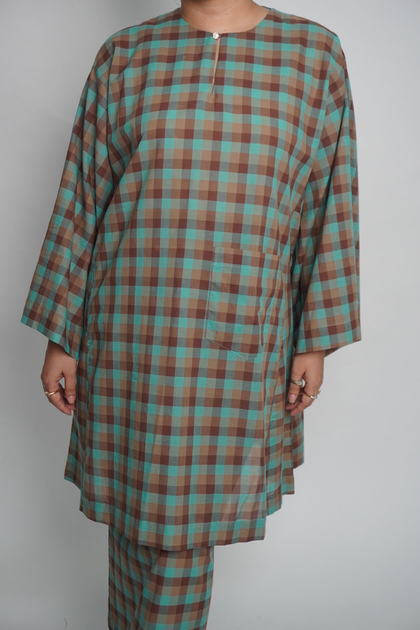 Baju Kurung Datar Biru Kotak Set