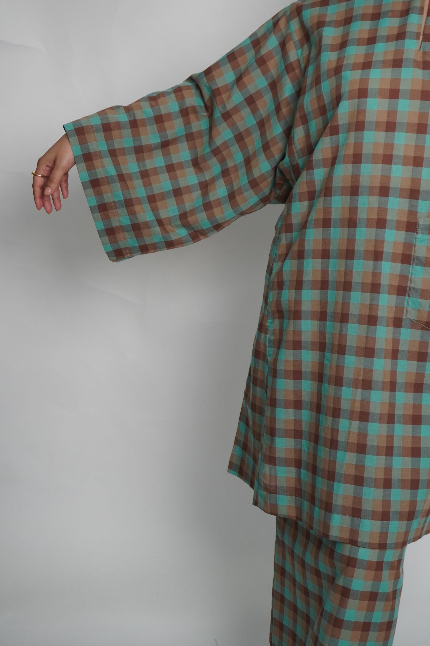 Baju Kurung Datar Biru Kotak Set
