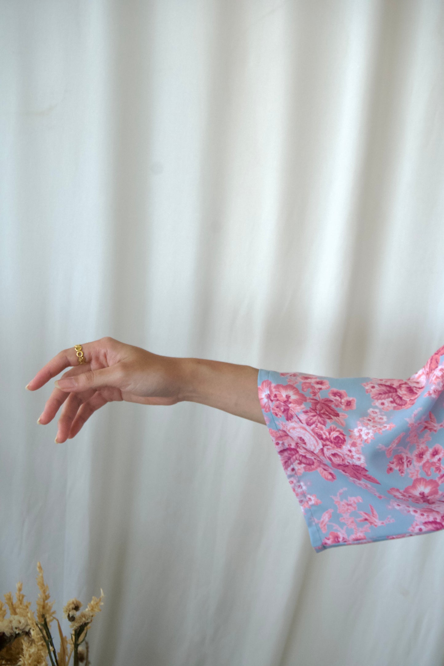 Baju Kesana Kesini in Saga