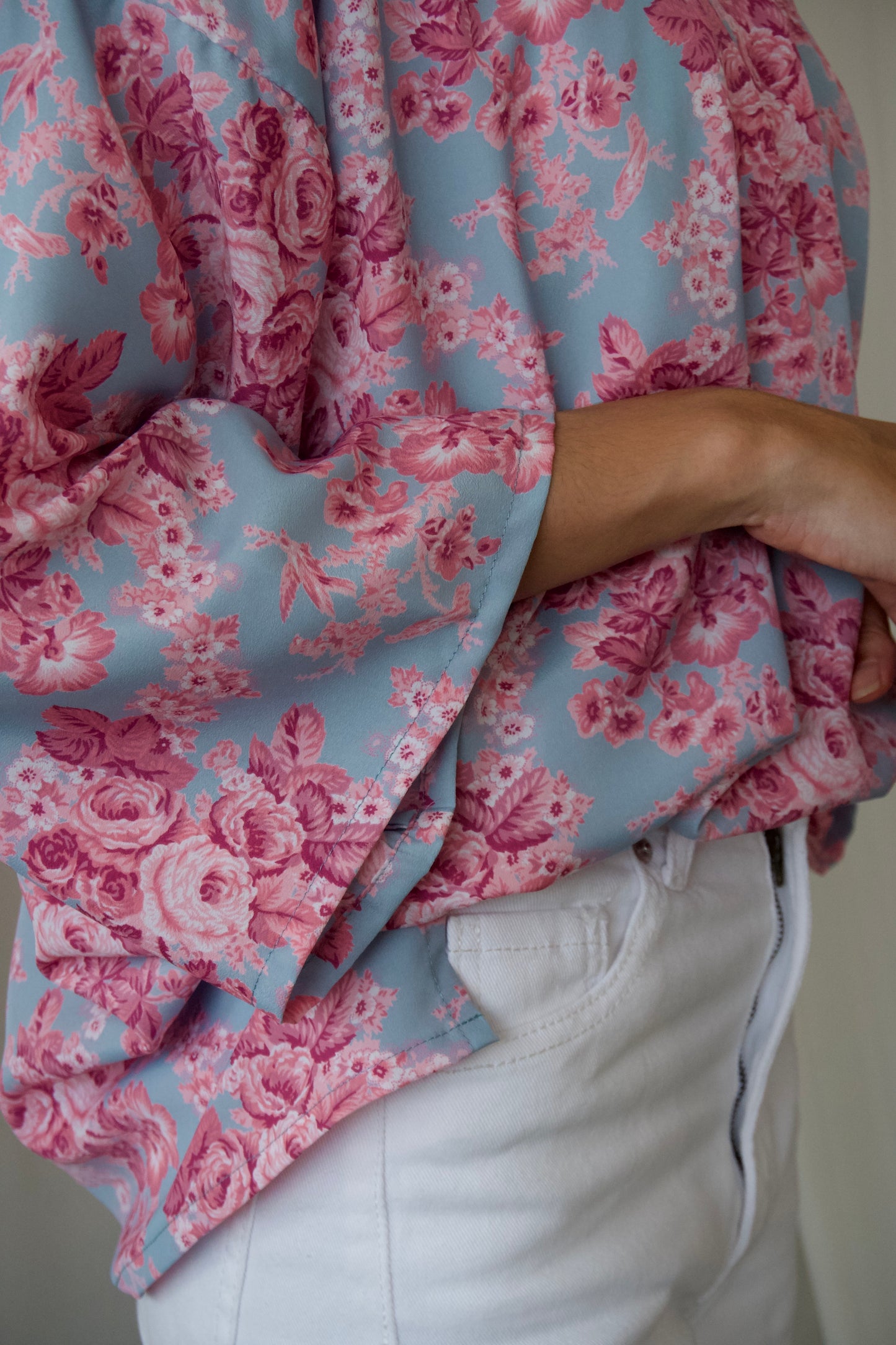 Baju Kesana Kesini in Saga