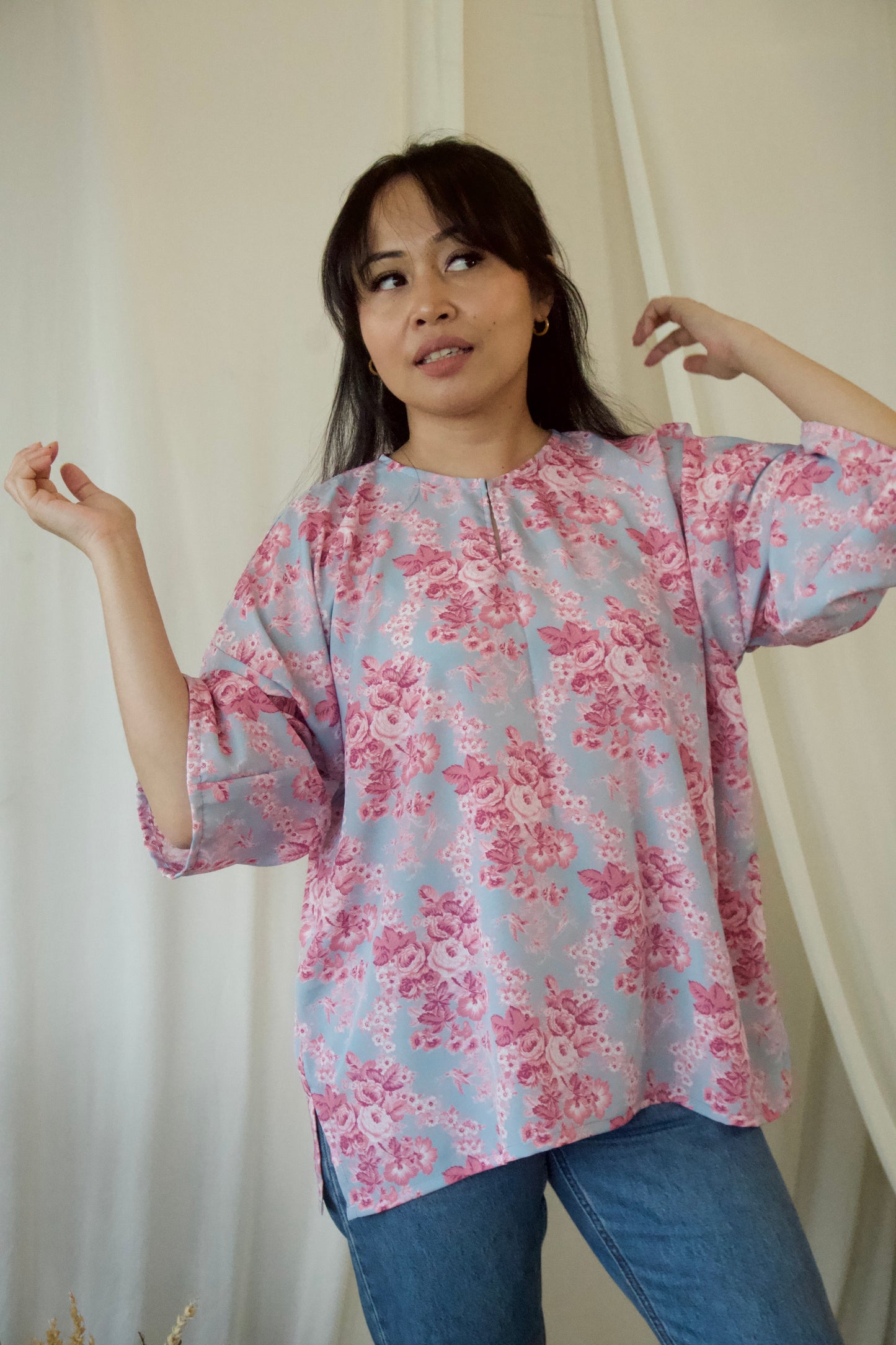 Baju Kesana Kesini in Saga