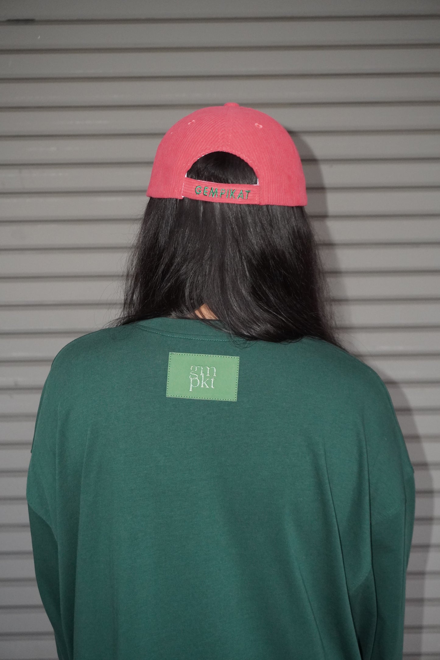 Topi Corduroy Merah Jambu