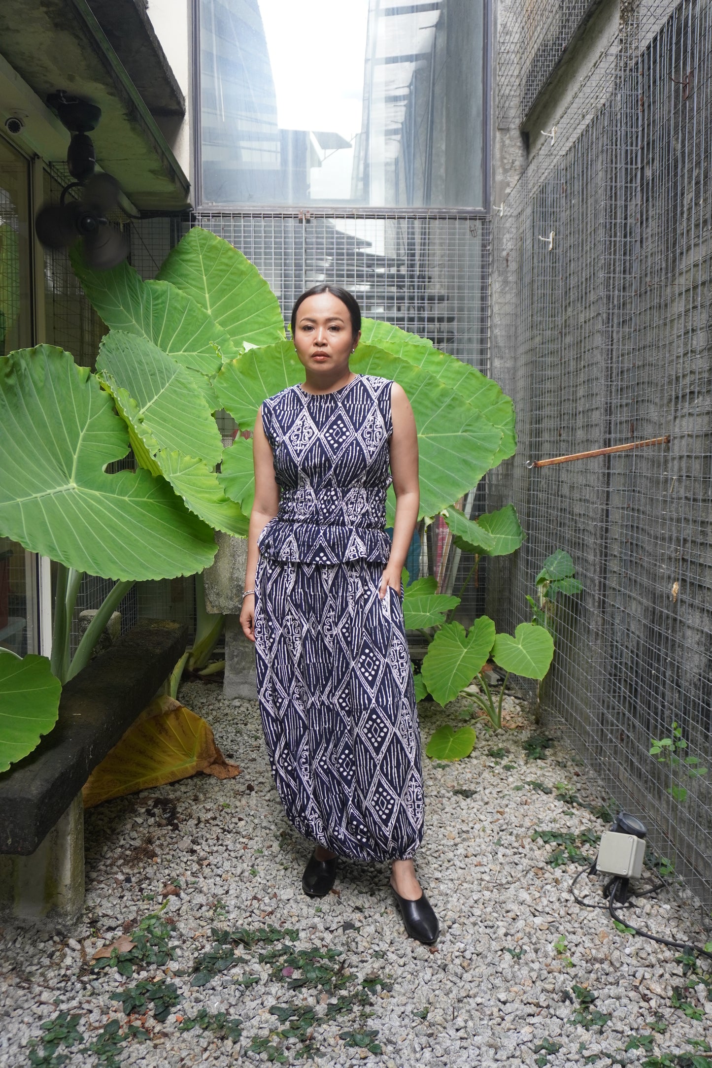 Baju Chop Biru Gelap