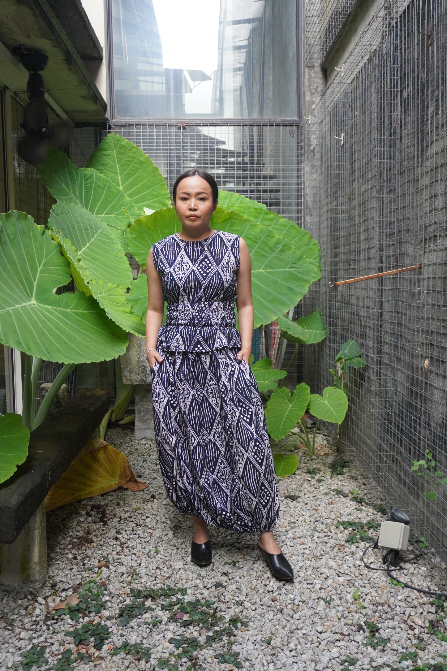 Baju Chop Biru Gelap