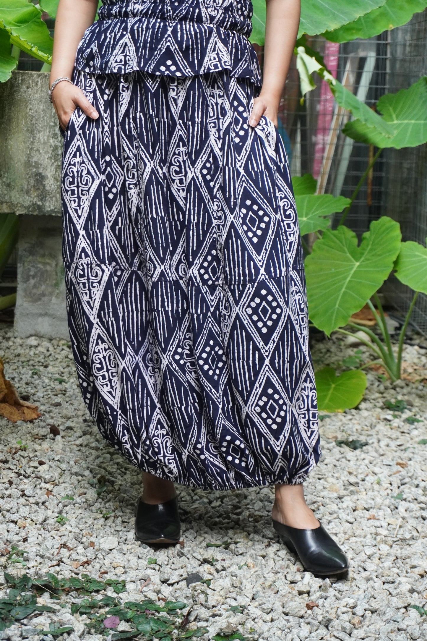 Baju Chop Biru Gelap