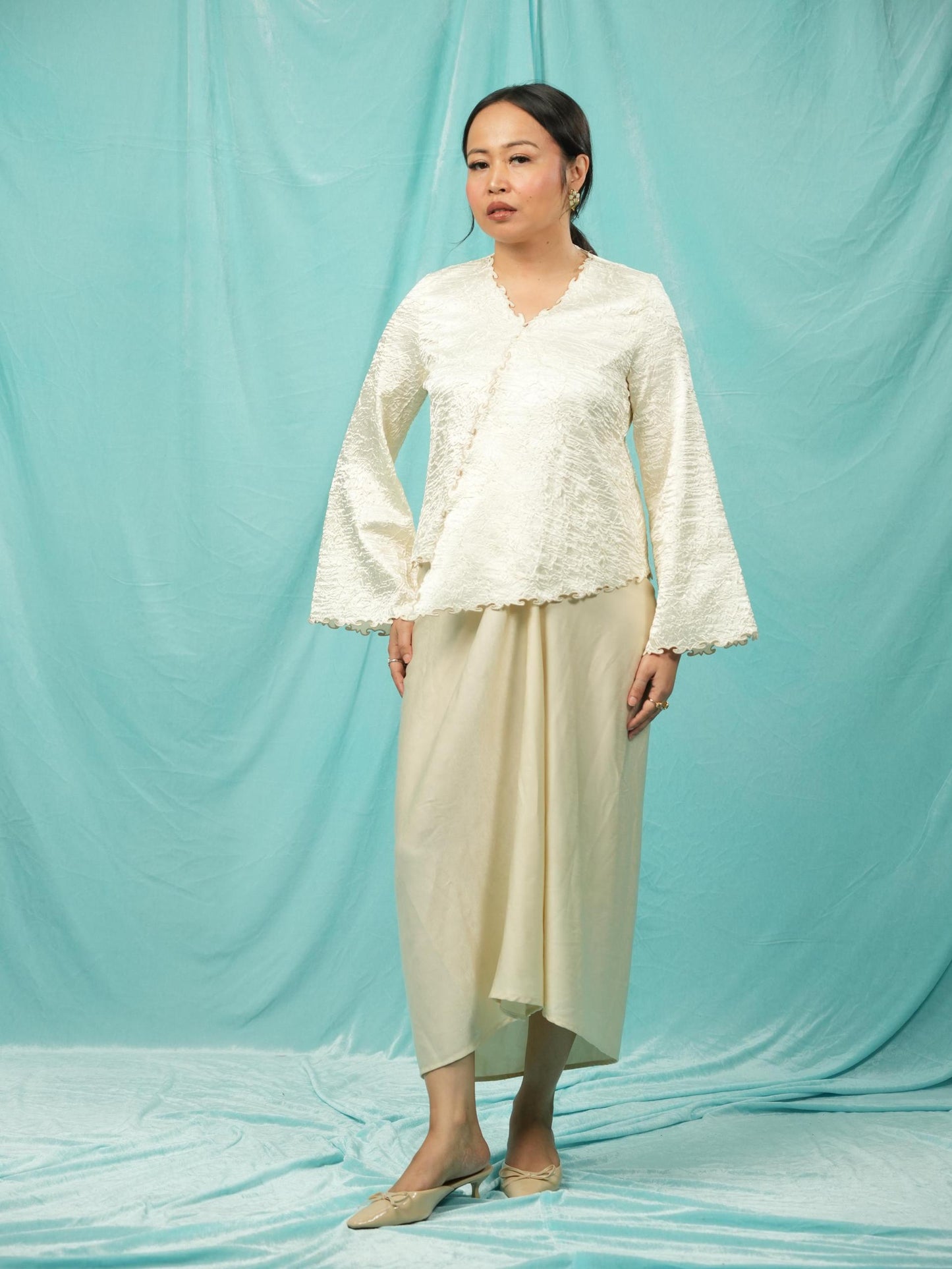 Baju Kebaya Rekah Krim