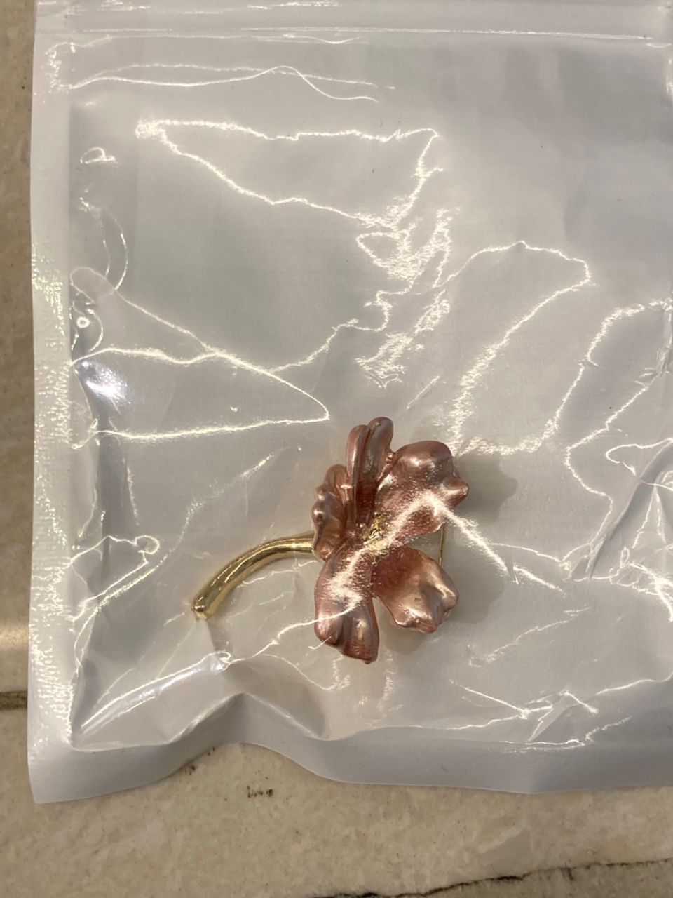 Kerongsang Small Pink