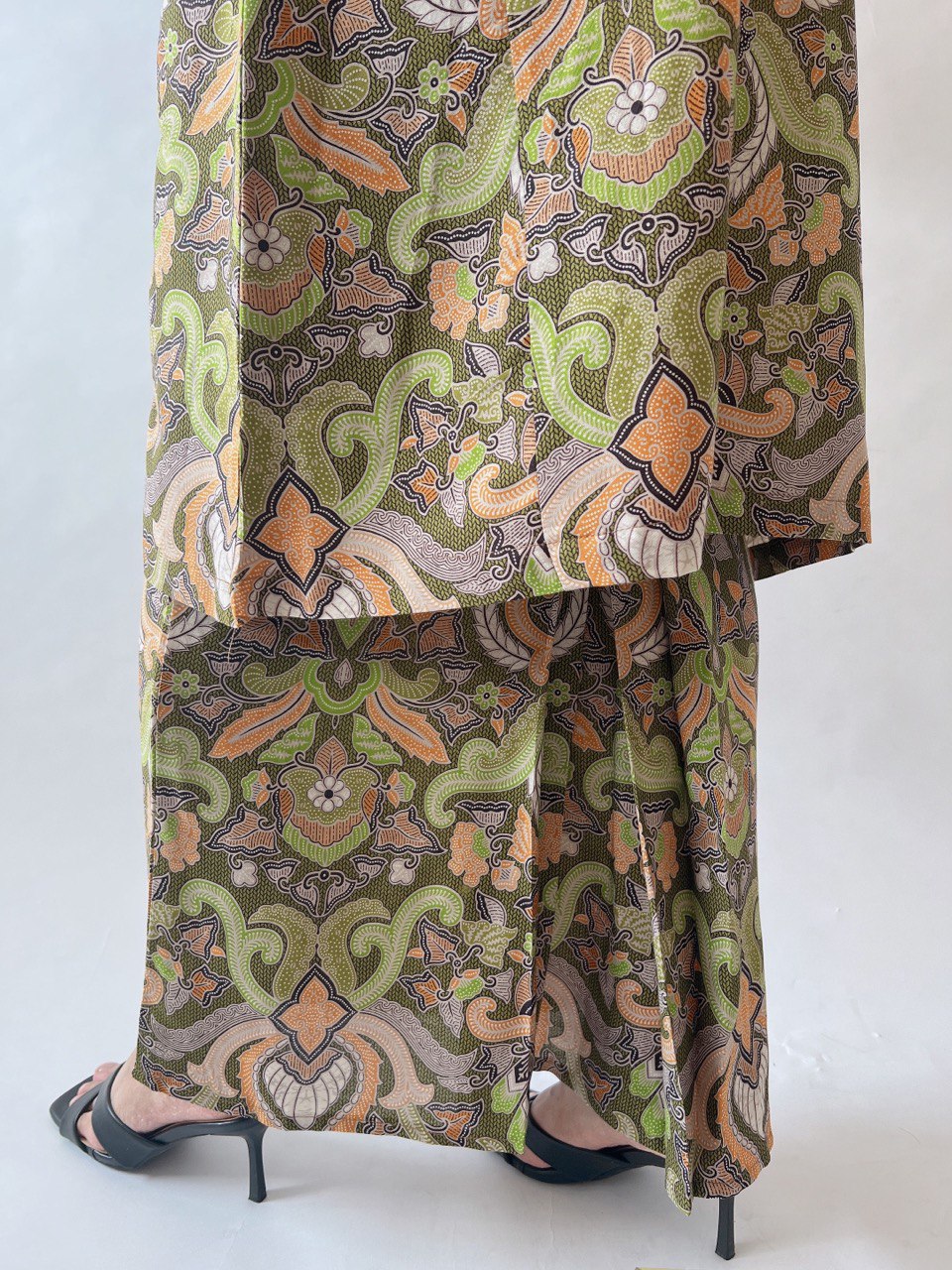Baju Kurung Batik Nusantara Madu