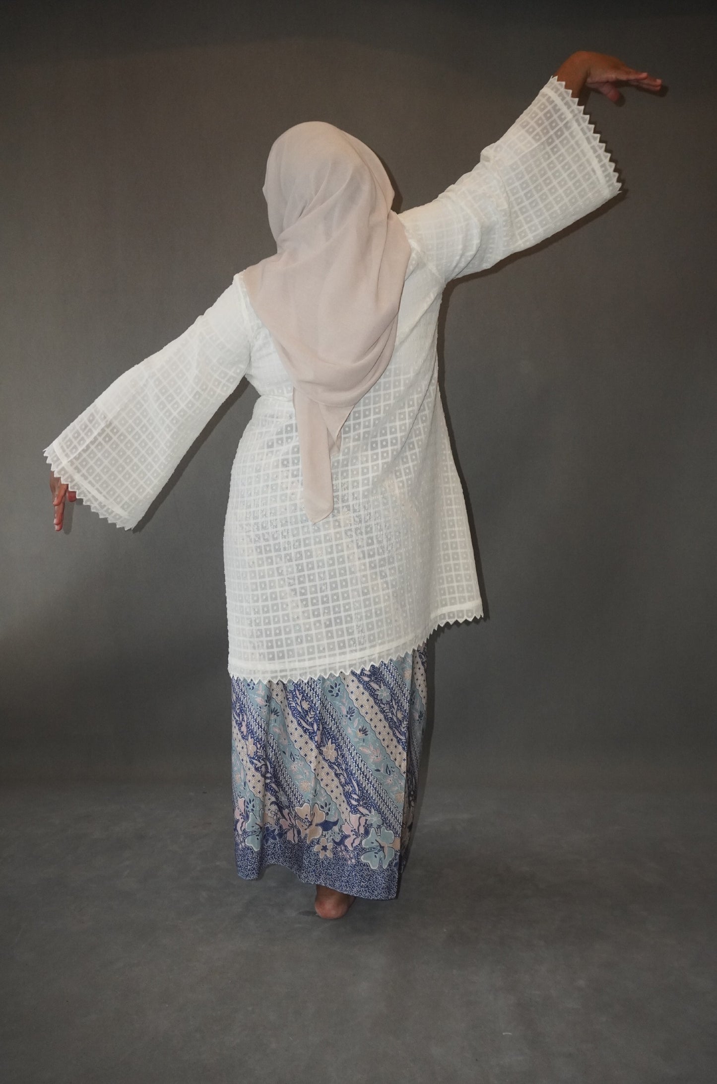 Bibah Kurung Putih
