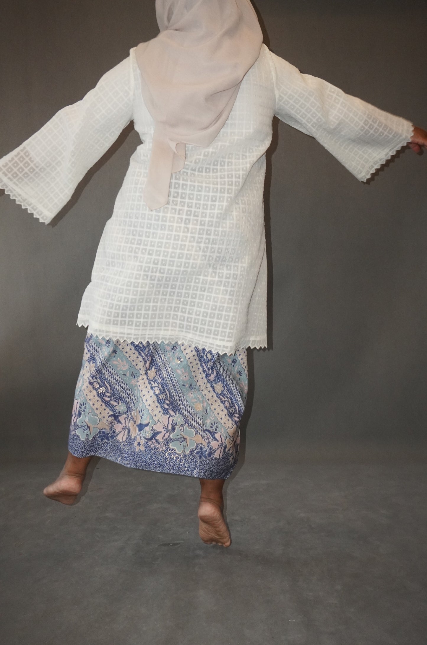 Bibah Kurung Putih
