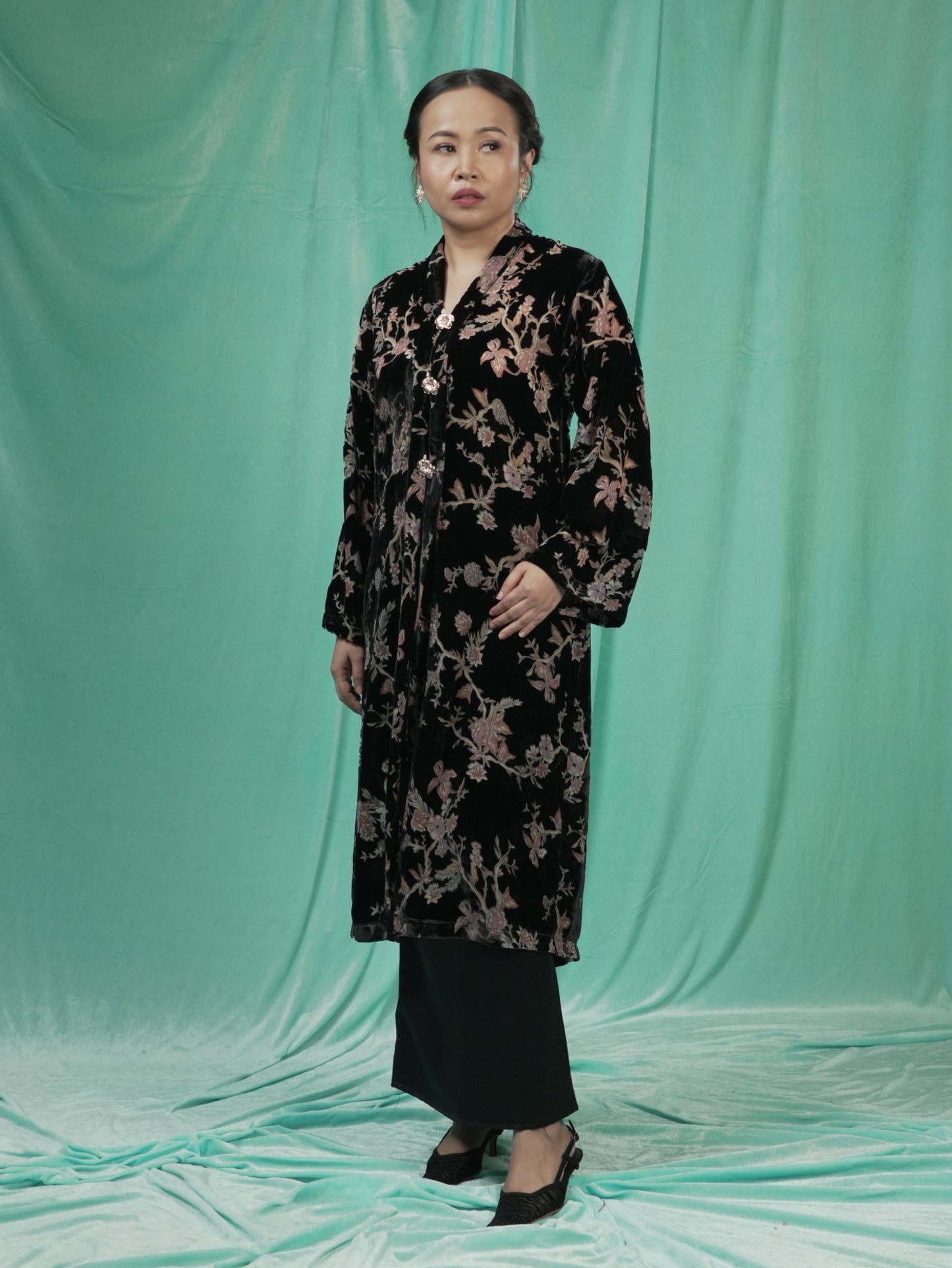 Kebaya Balada Rimba Set Hitam