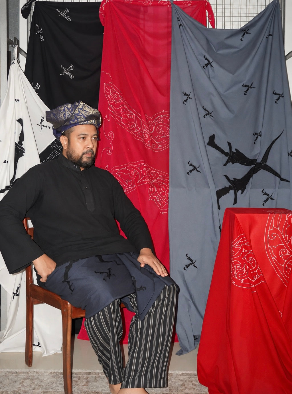 Edisi Khas Batik Siri Kedua : Kain Lepas Keris Biru Gelap