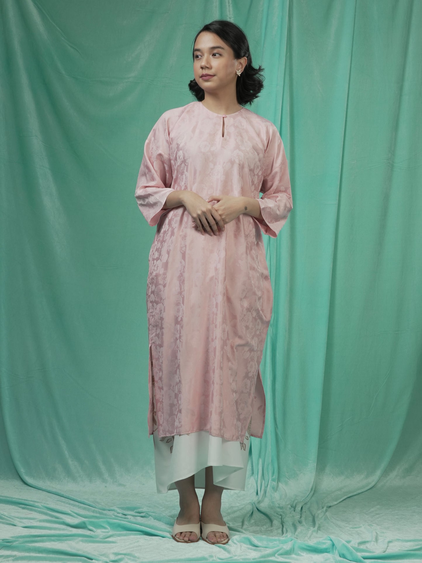 Kilat Kaftan Kurung Jambu