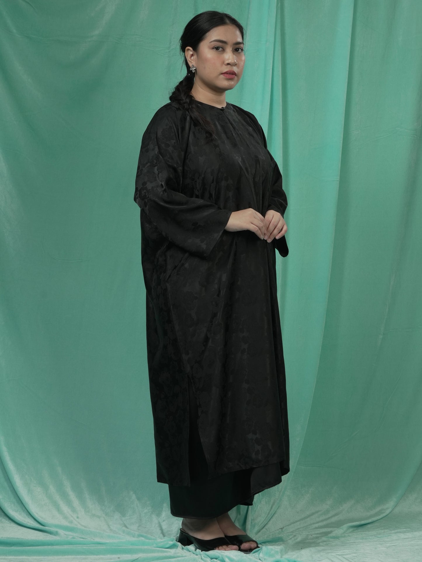 Kilat Kaftan Kurung Hitam