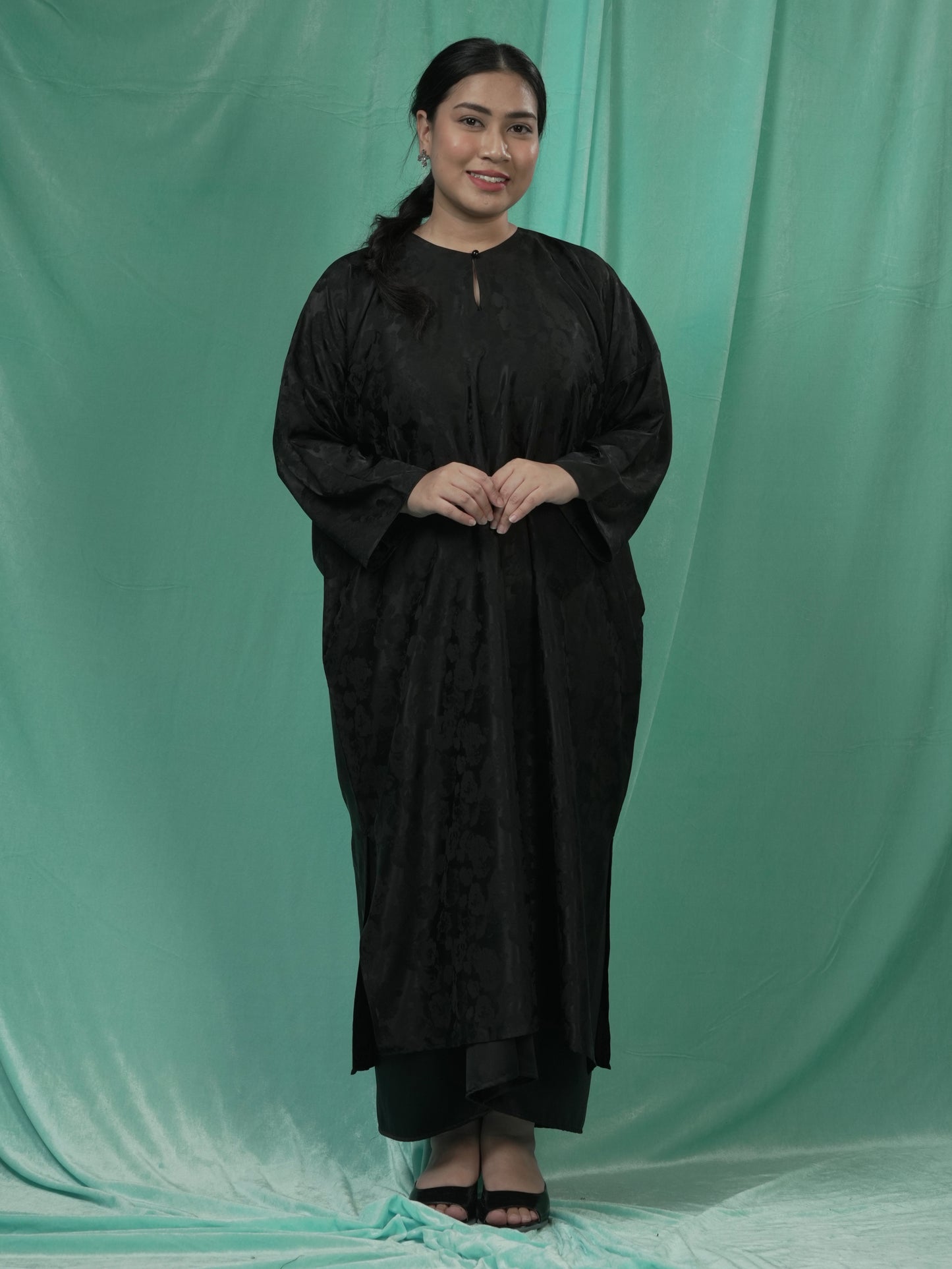 Kilat Kaftan Kurung Hitam