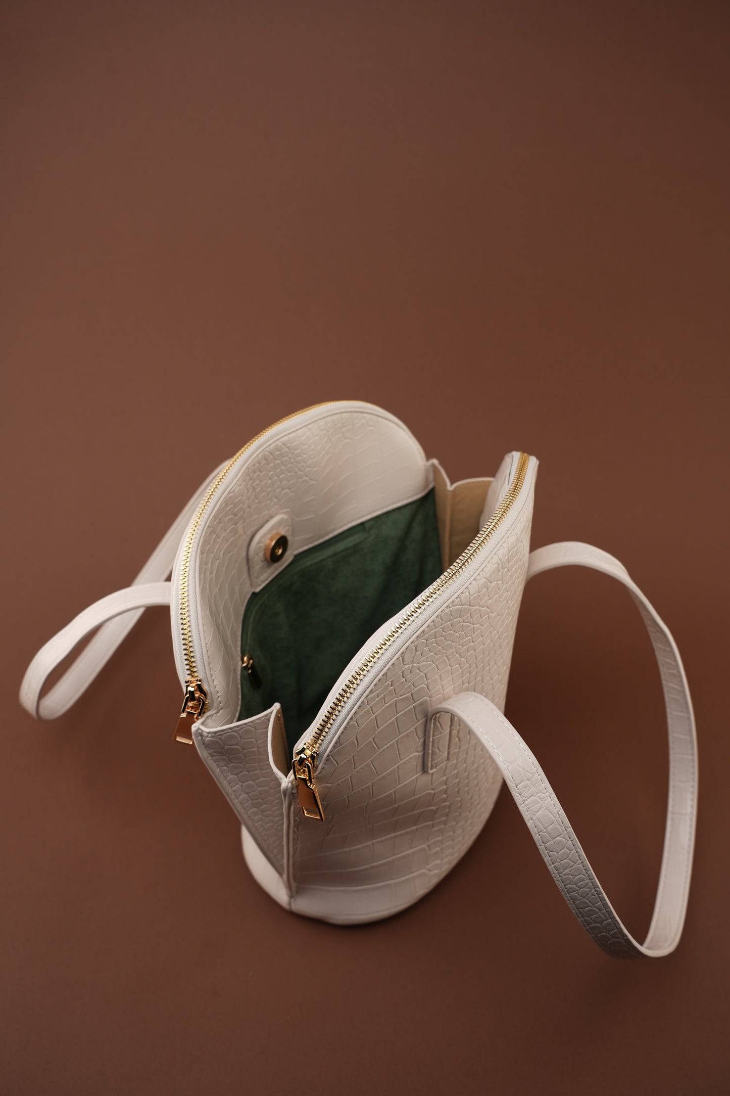 Bag Rindu Gerhana Putih
