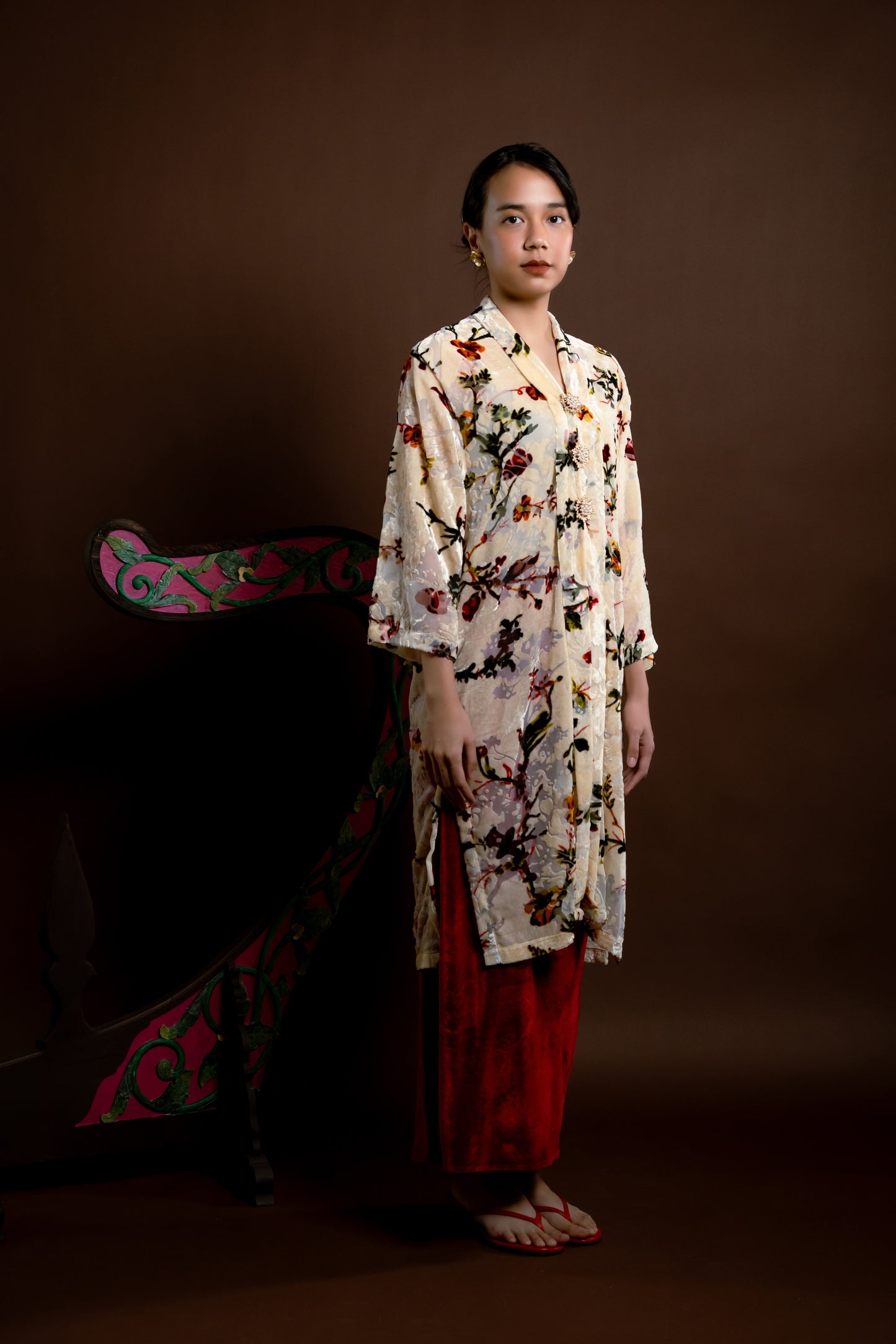 Kebaya Rindu Menawan Jiwa Set Krim Merah