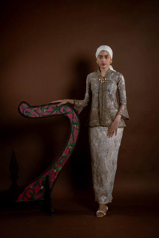 Kebaya Rindu Anggun Perang