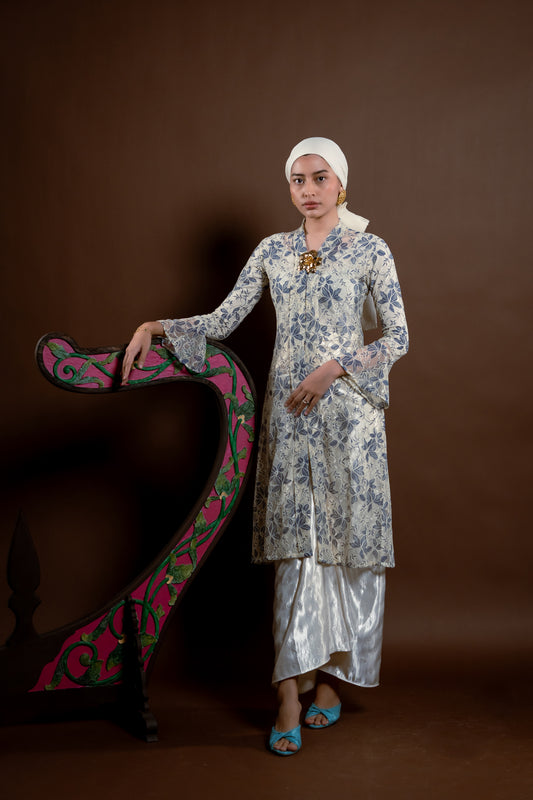 Kebaya Rindu Membara Biru