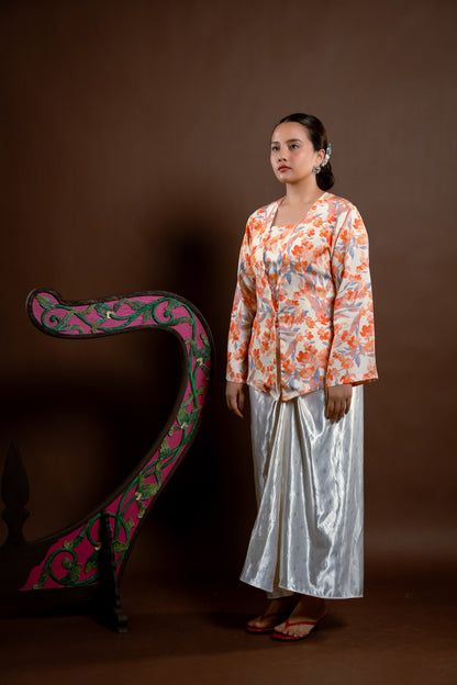 Kebaya Rindu Manja Bunga Oren