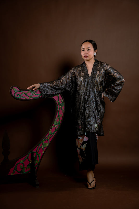 Kebaya Rindu Gema Hitam Metalik