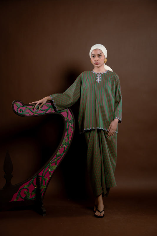 Kurung Rindu Bersemi Set Jalur Hijau