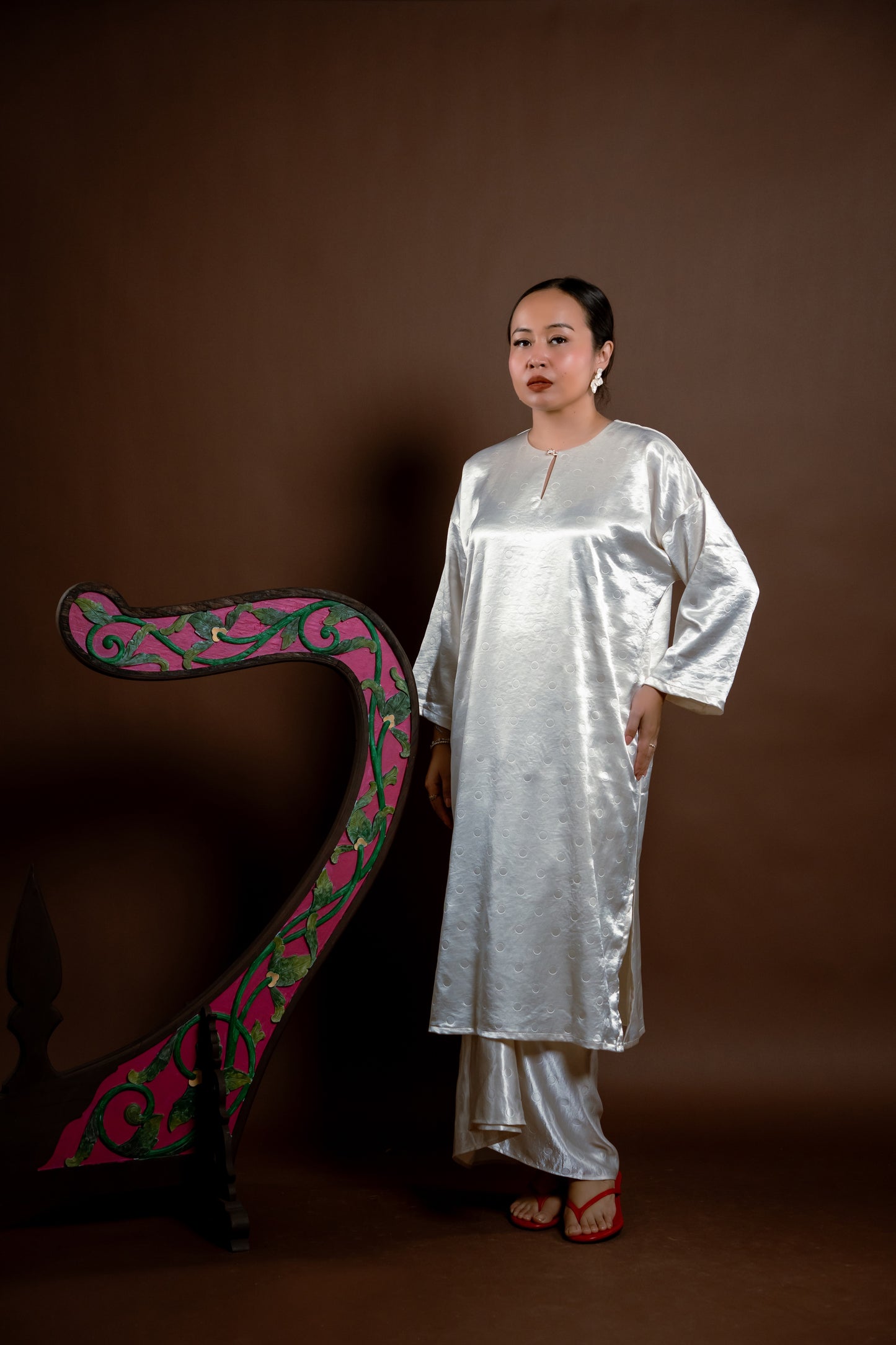 Baju Kurung Rindu Dara Polka Putih
