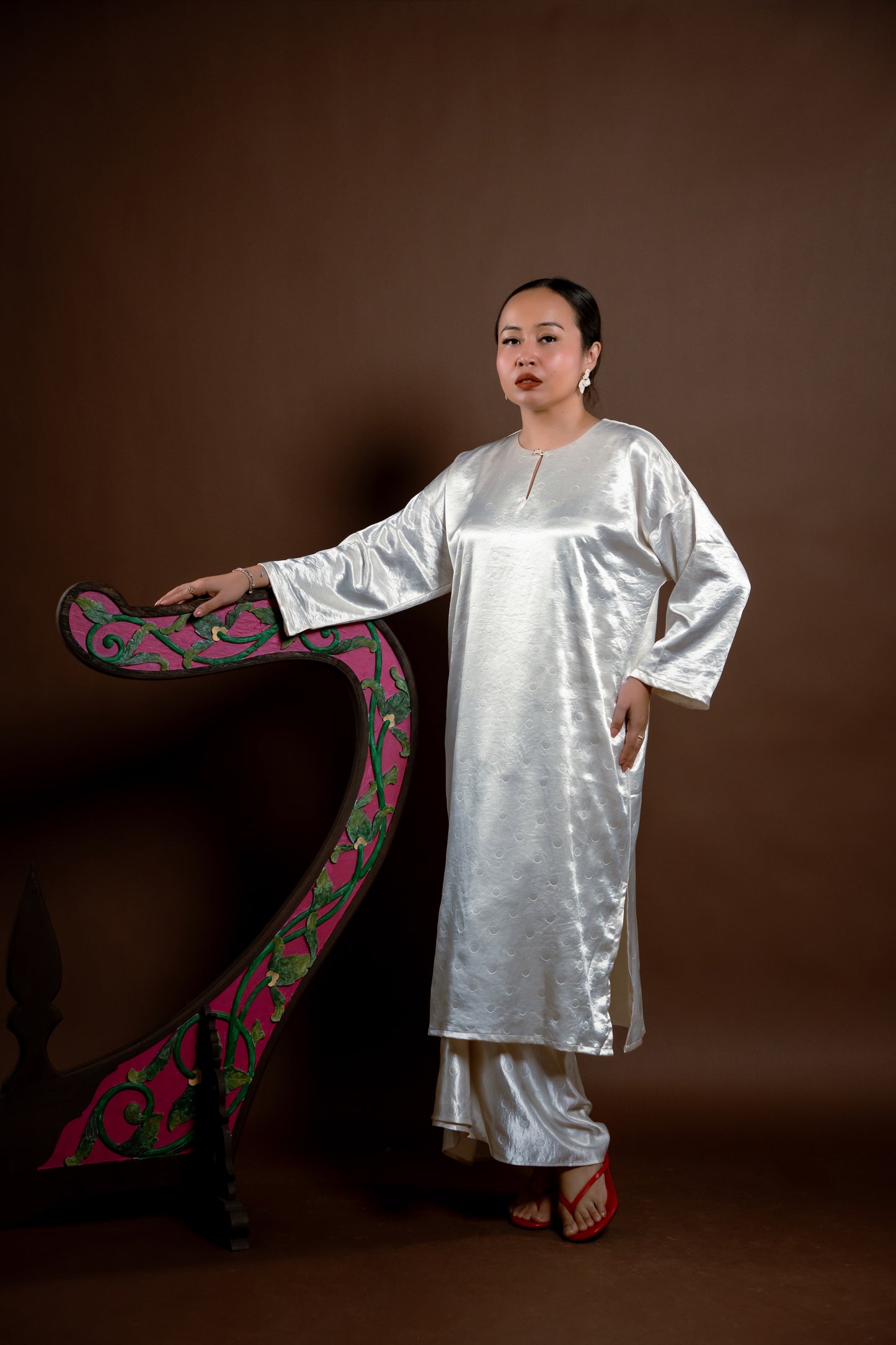 Baju Kurung Rindu Dara Polka Putih