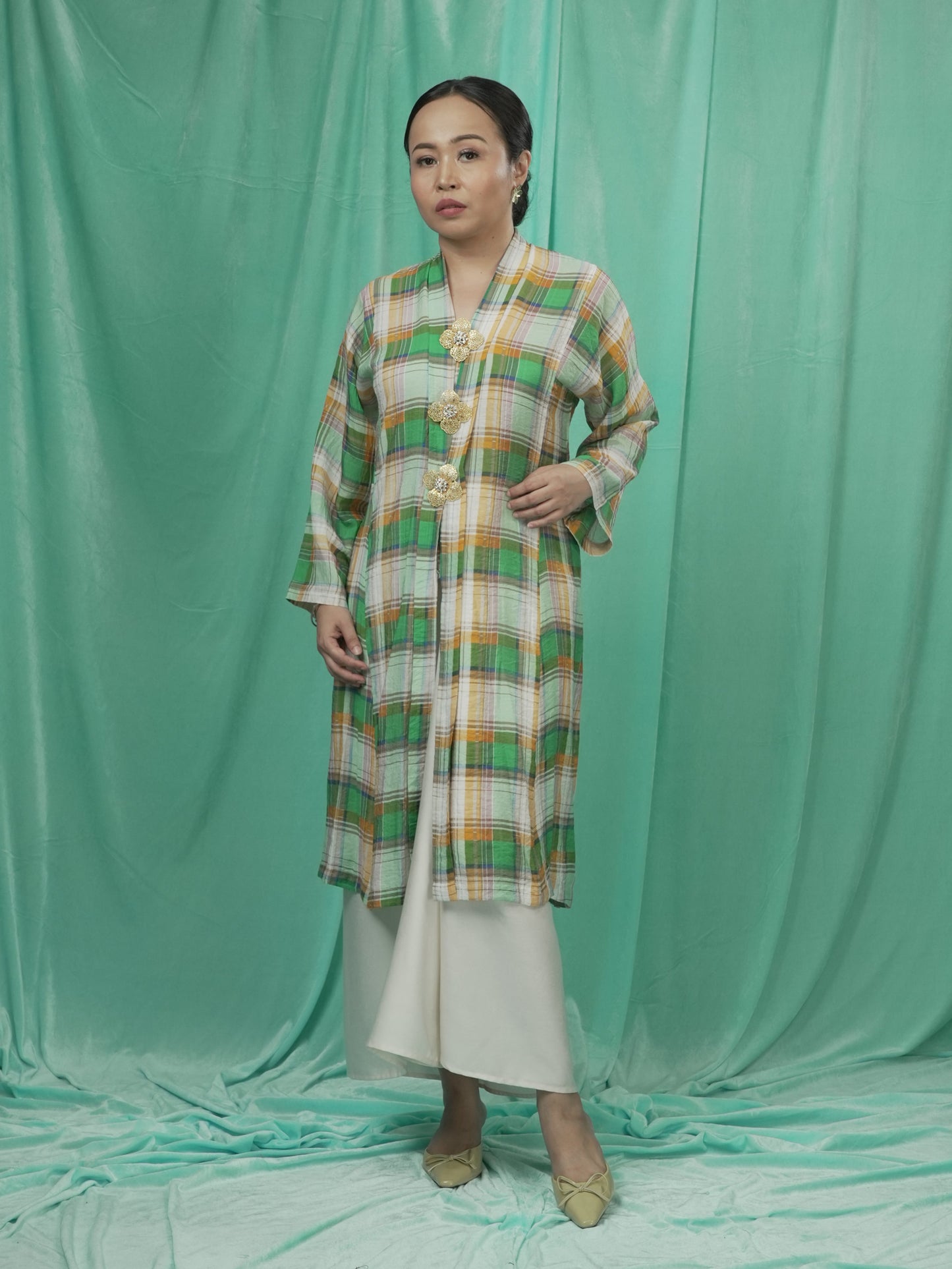 Kebaya Lampai Kembang Hijau