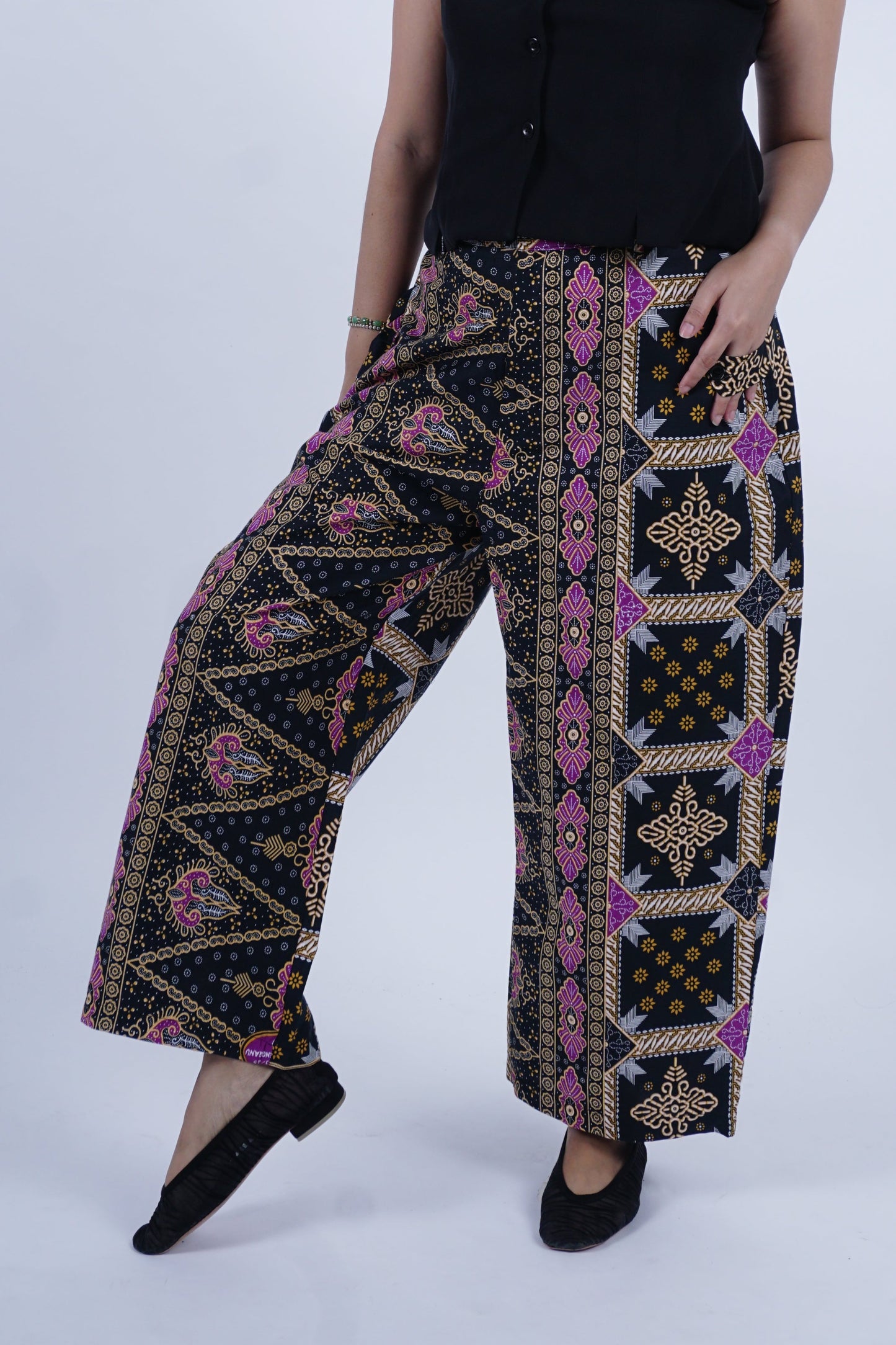 D'SLUAR Batik Geometri Hitam/Ungu