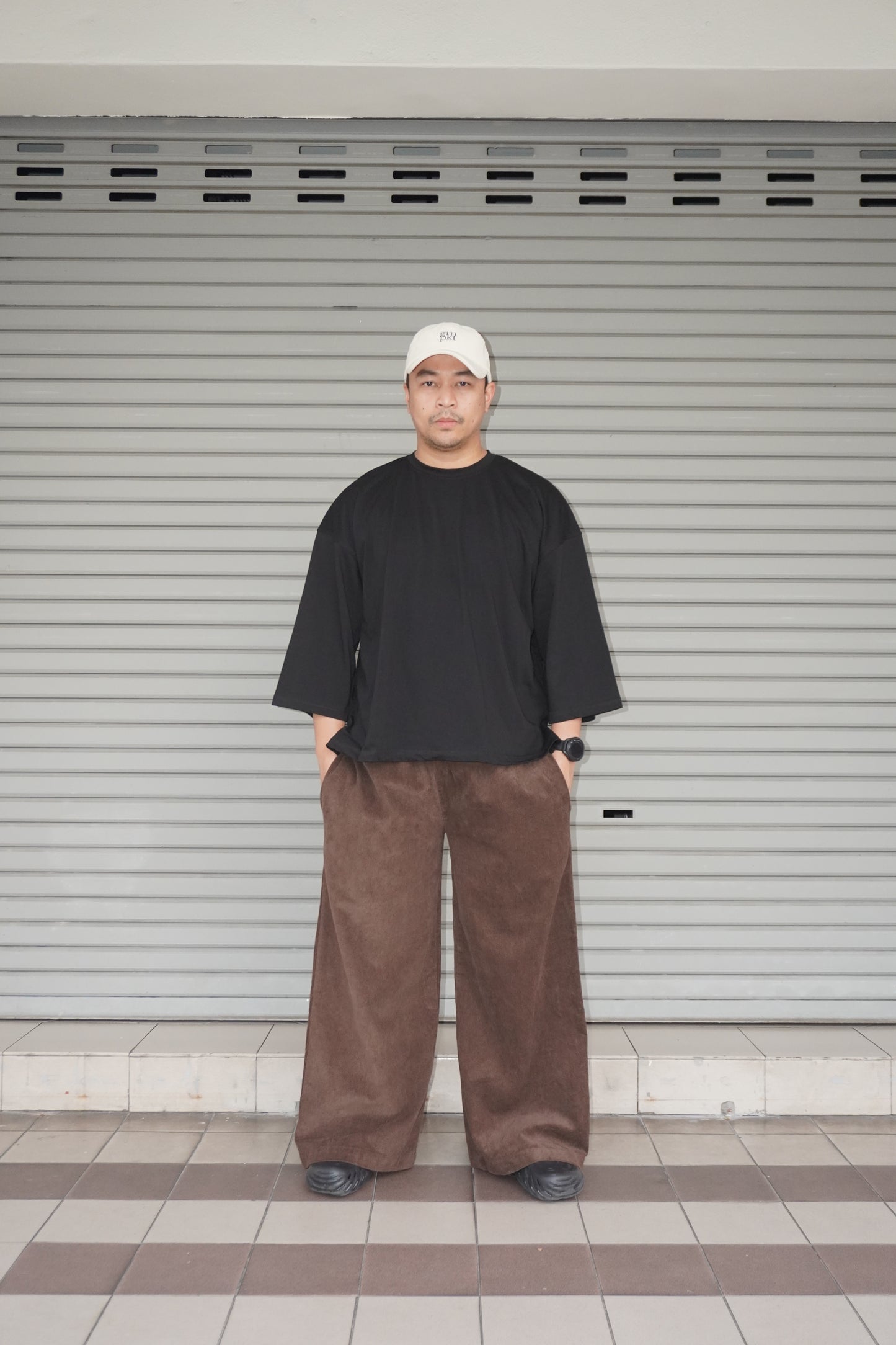 (Bukan T) Basahan: Hitam