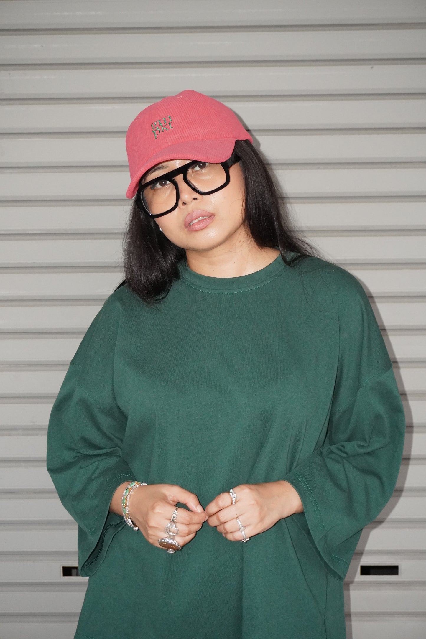 Topi Corduroy Merah Jambu