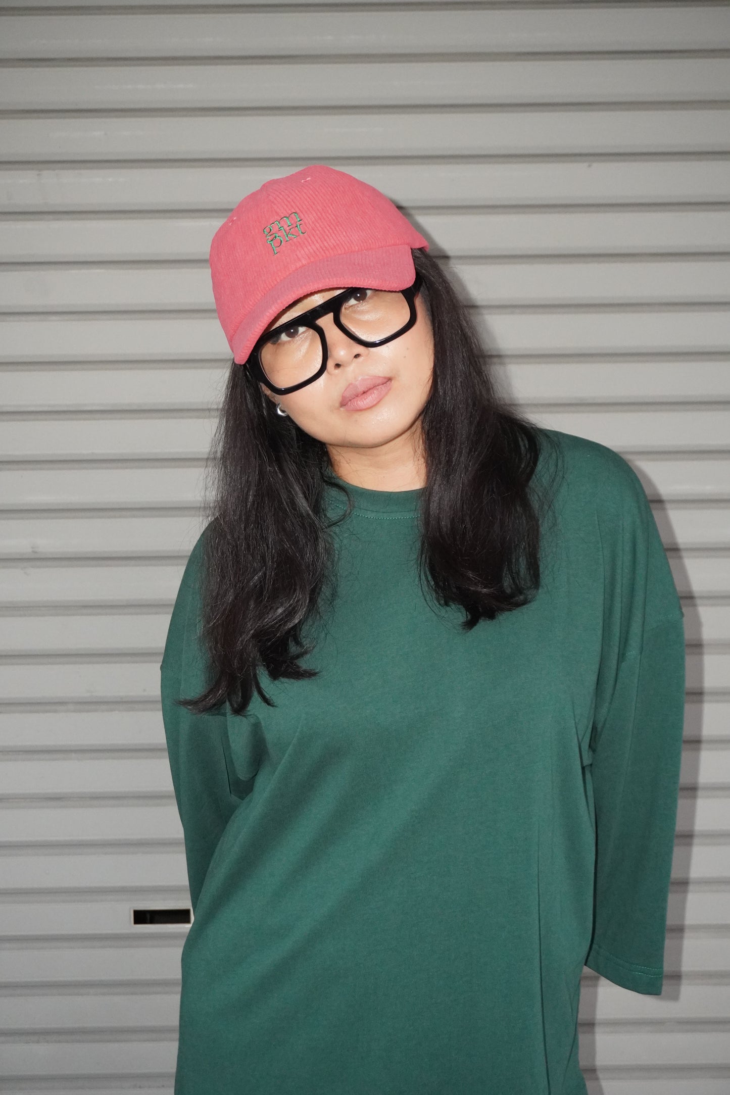 Topi Corduroy Merah Jambu