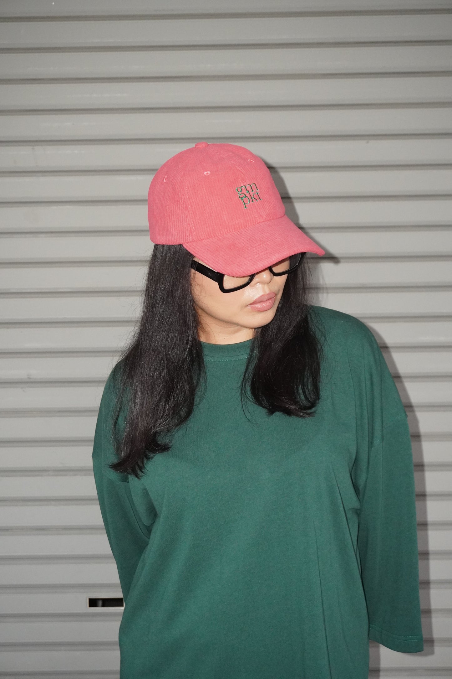 Topi Corduroy Merah Jambu
