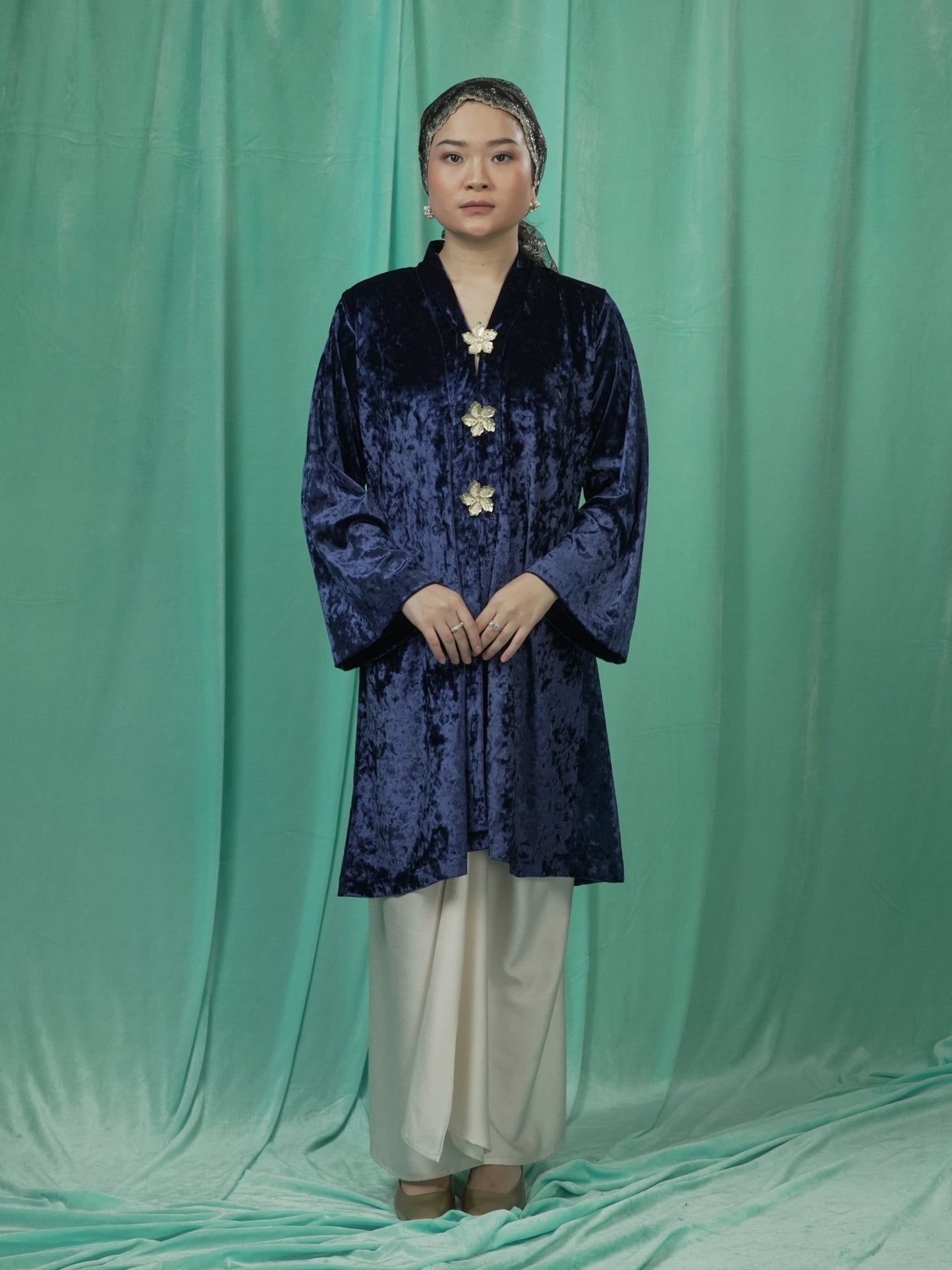 Kebaya Balada Biru