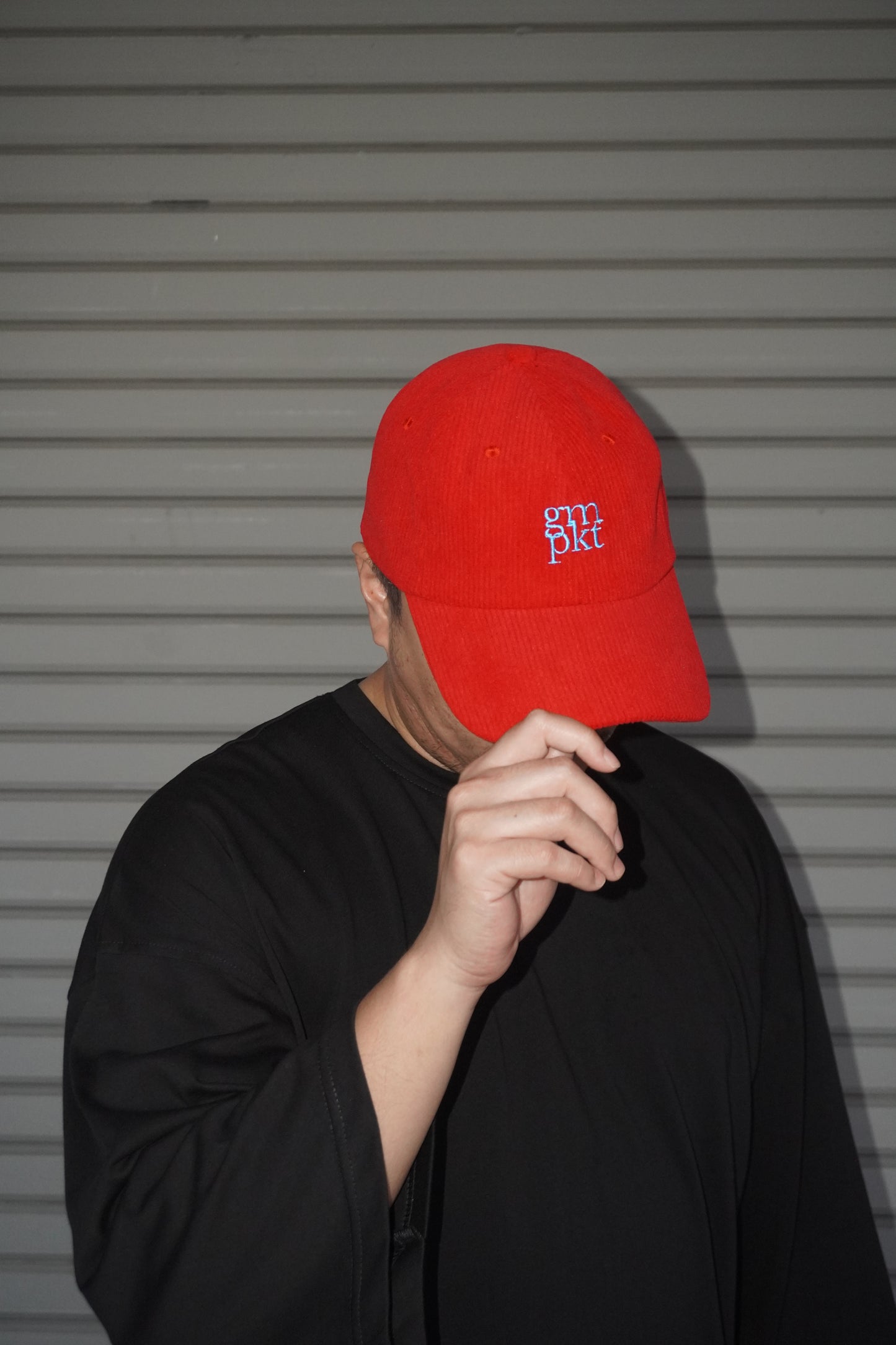 Topi Corduroy Merah