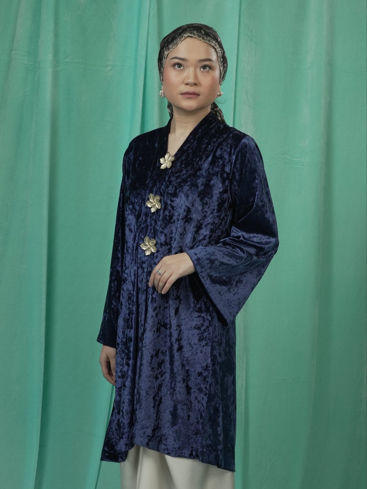 Kebaya Balada Biru