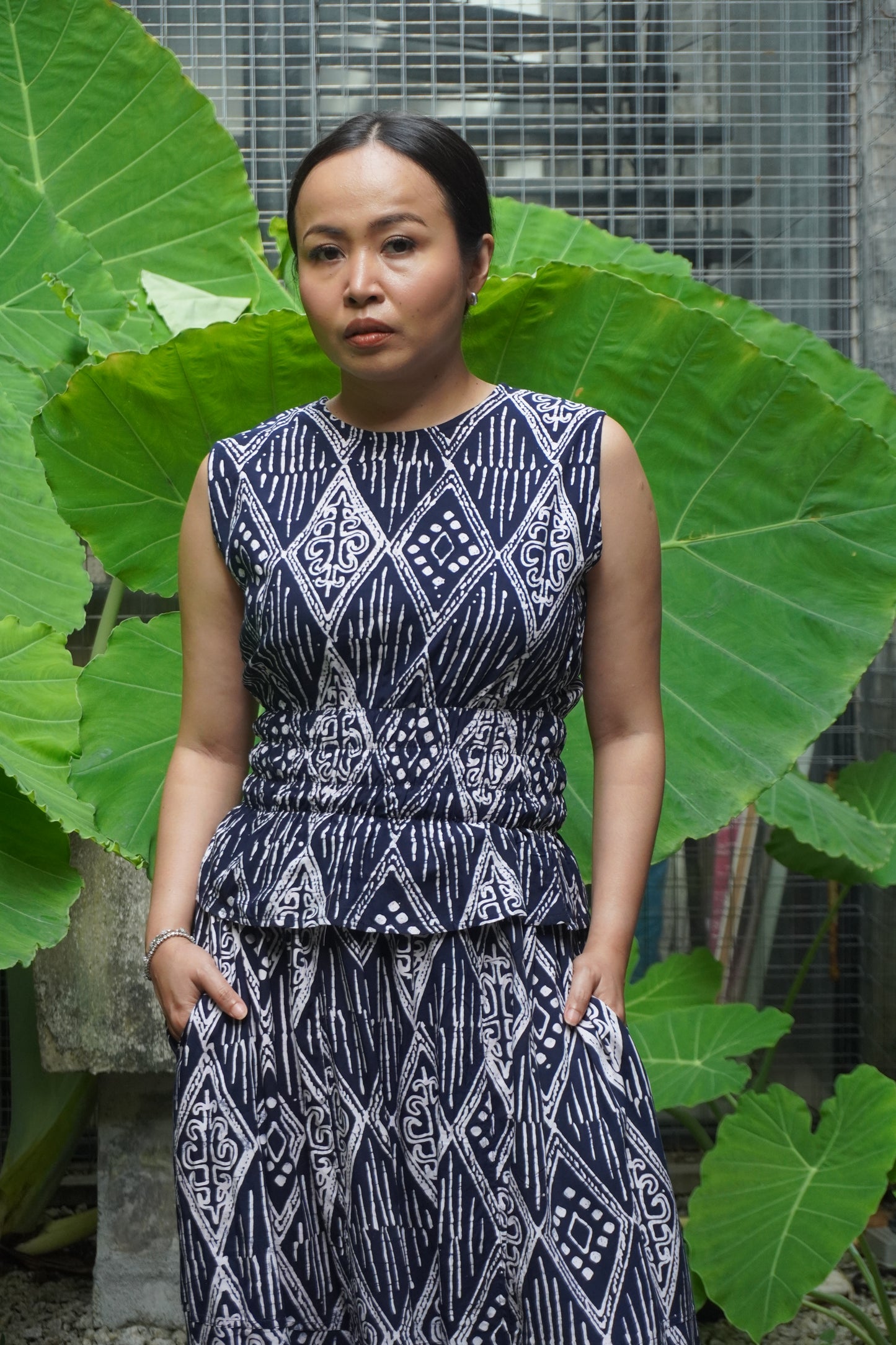 Baju Chop Biru Gelap