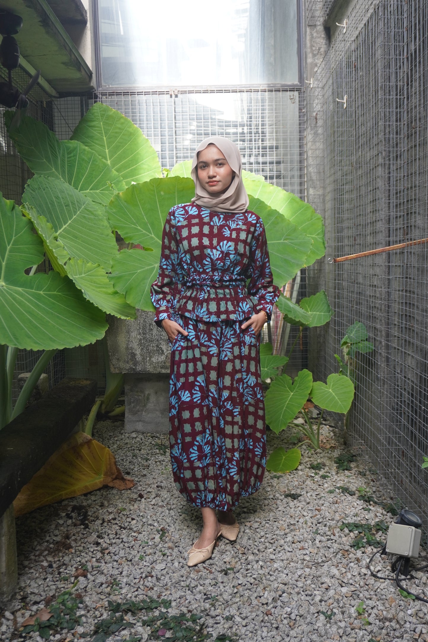 Baju Chop Marun Biru