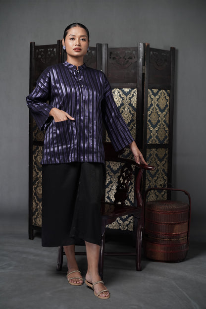 Getaran Baju Garis Ungu