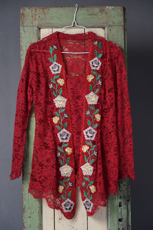 Kebaya Hati Merah