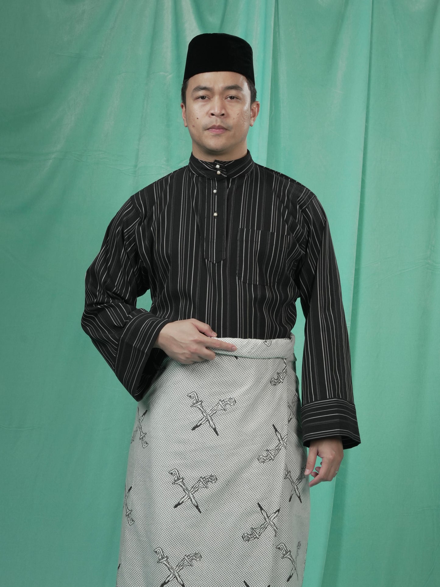 Baju Melayu Belantara Hitam