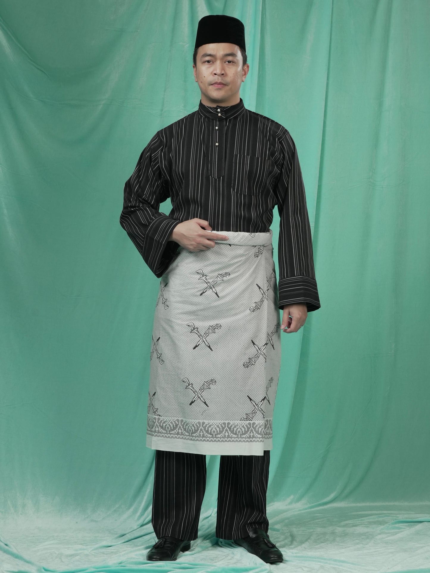 Baju Melayu Belantara Hitam