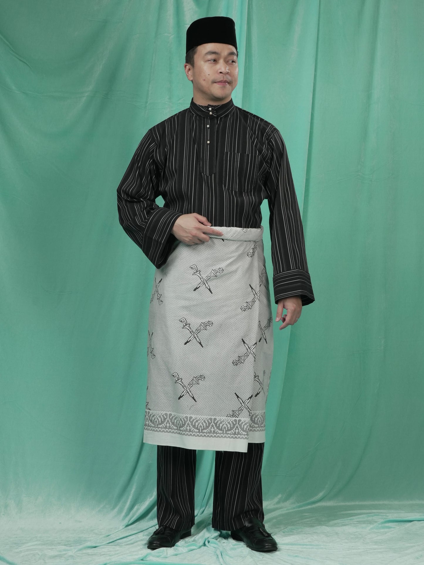 Baju Melayu Belantara Hitam