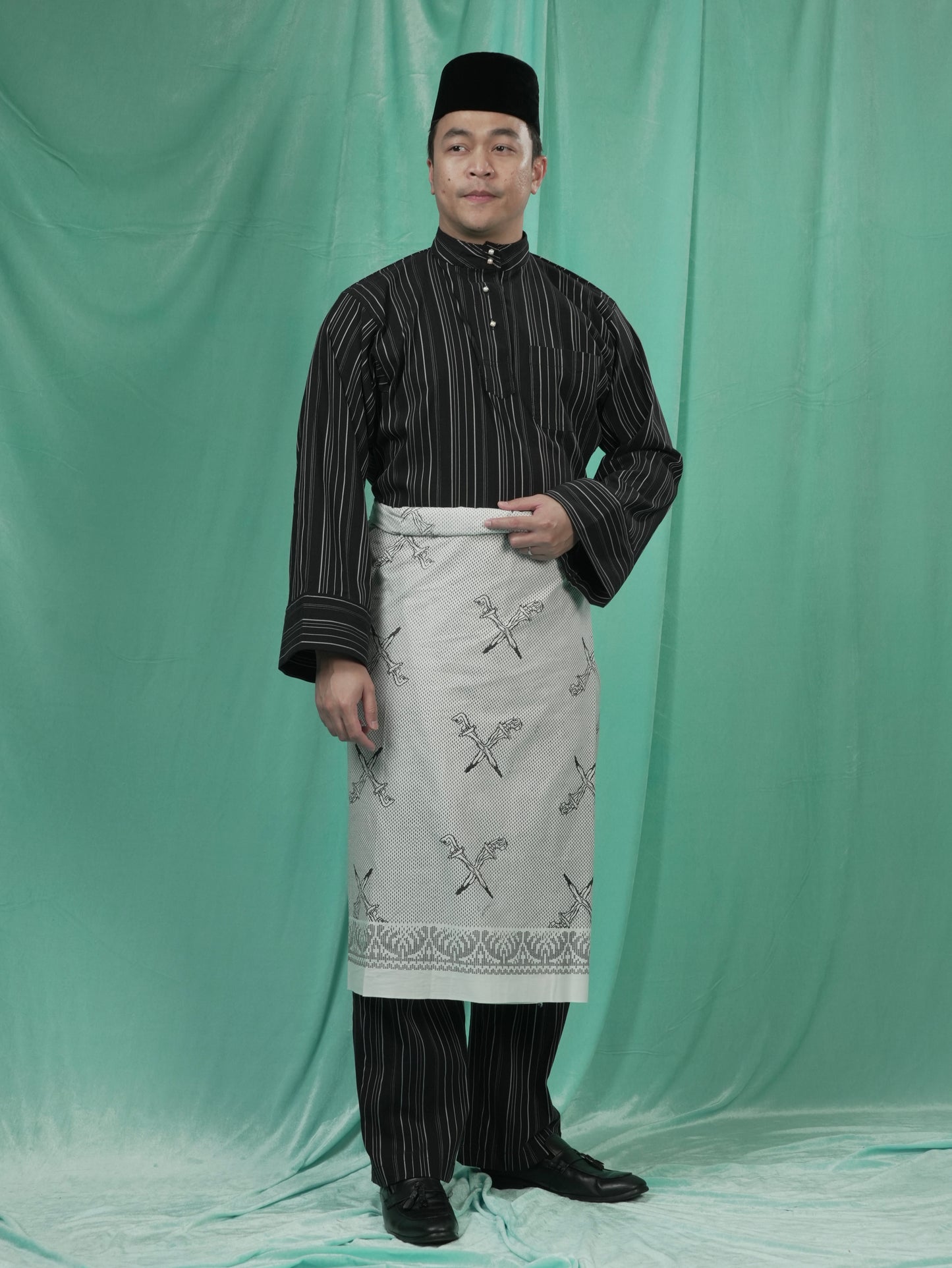 Baju Melayu Belantara Hitam