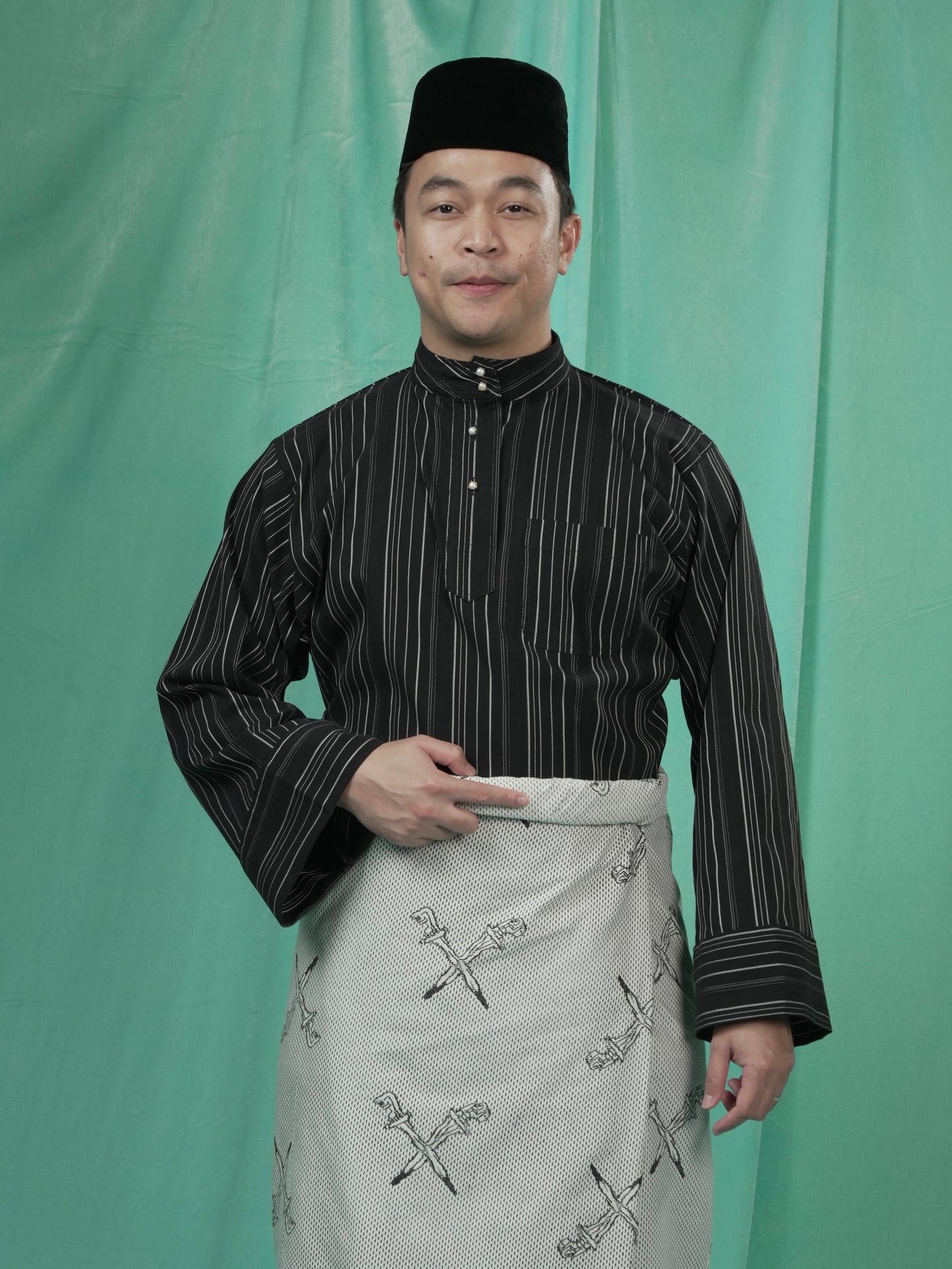 Baju Melayu Belantara Hitam