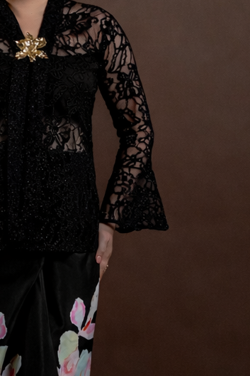 Kebaya Rindu Anggun Hitam