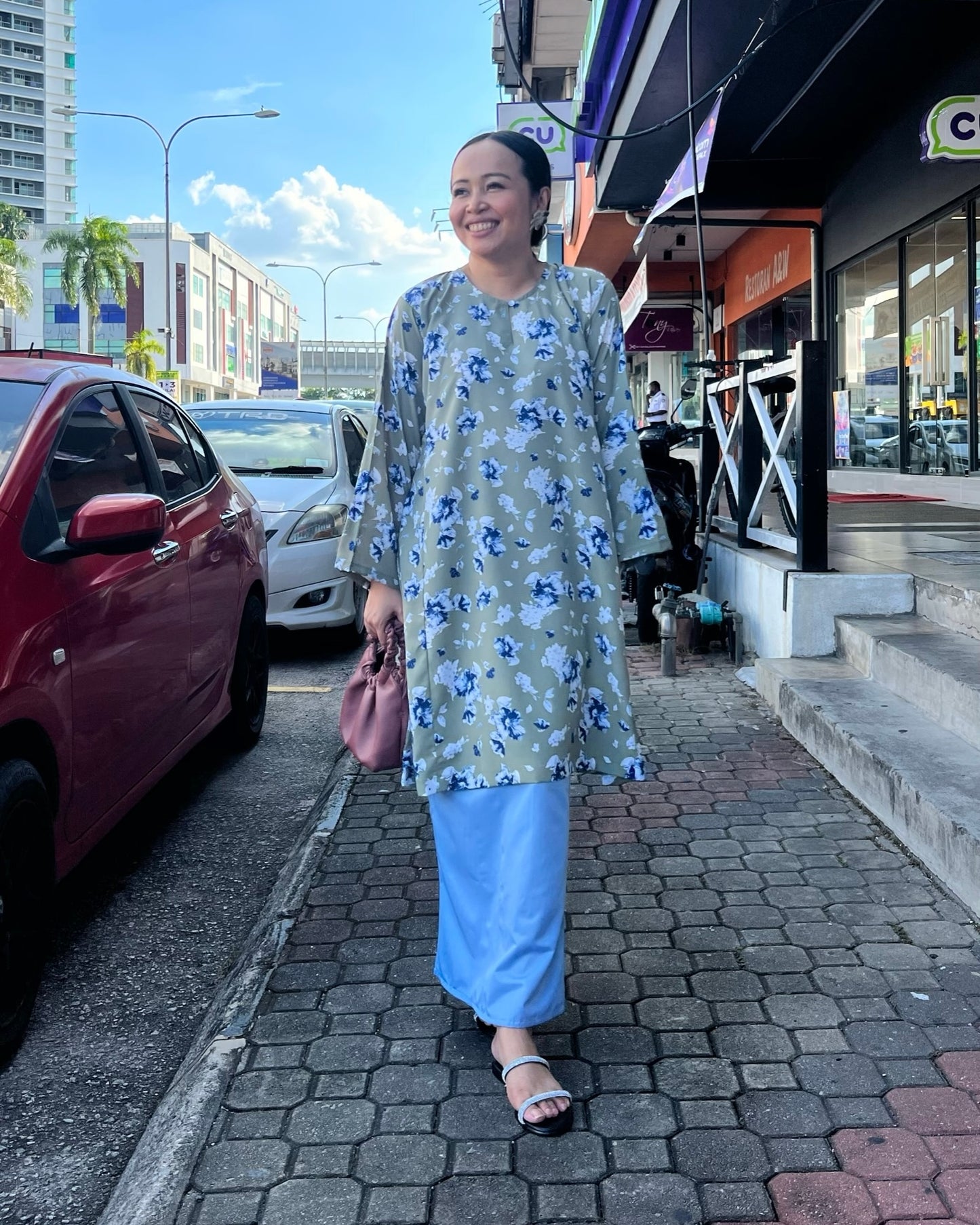 Baju Kurung Bunga Hijau